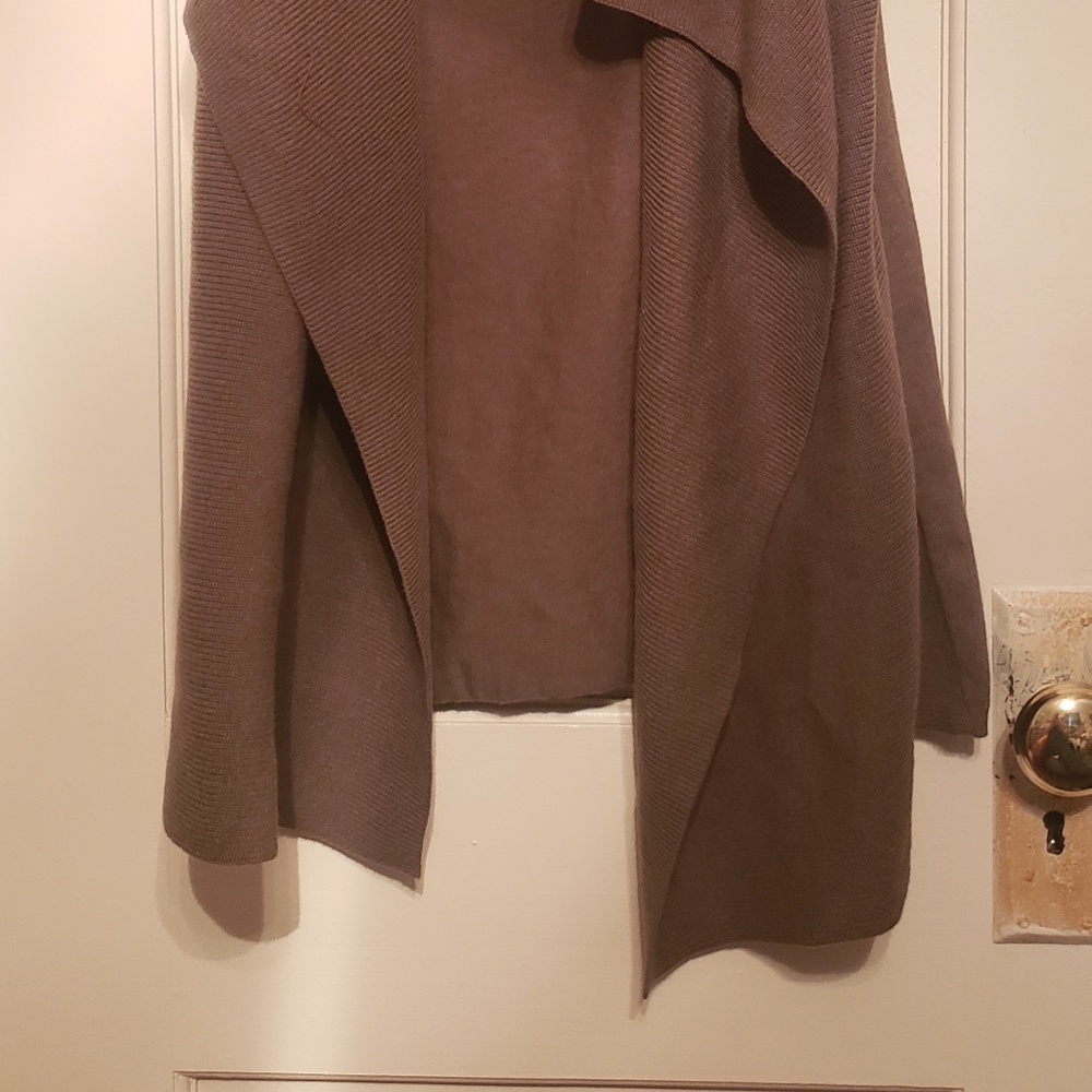 Vest - Picture 2 of 2